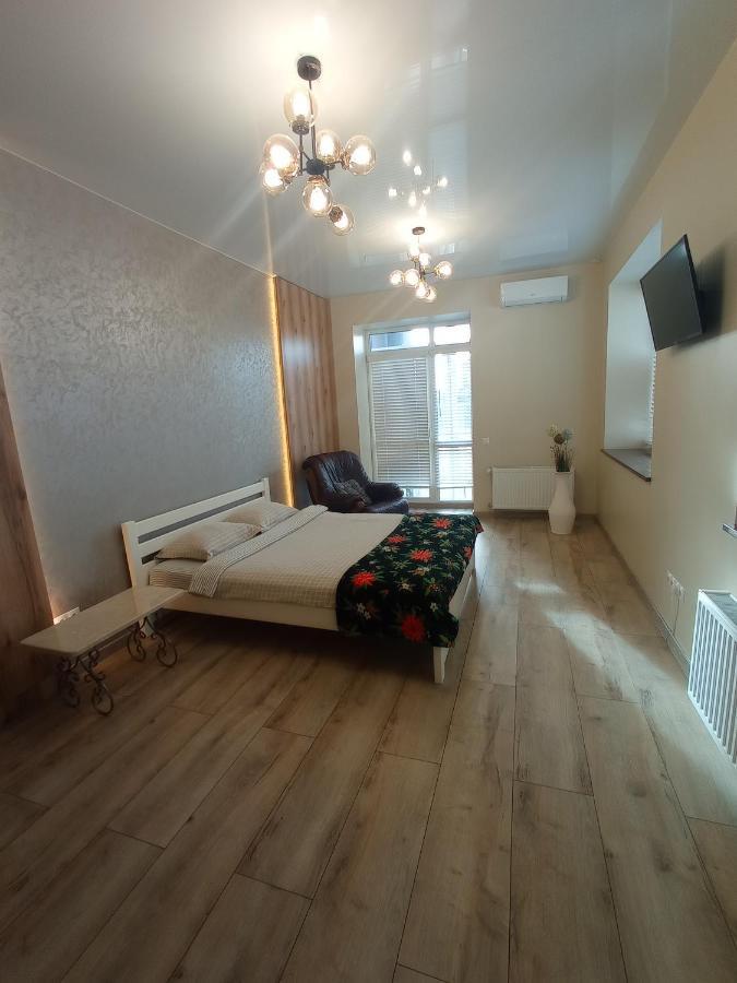 Дуже Файна Квартира В Самому Центрі!!!!Переконайся!! Apartment Ривне Екстериор снимка